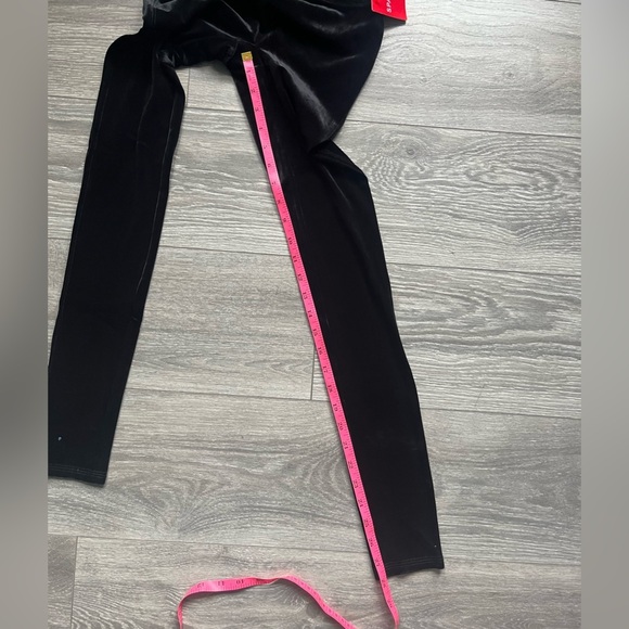 NEW SPANX Velvet Velour Black Soft Party Night Out Date Holiday Leggings Size XS - Picture 6 of 6